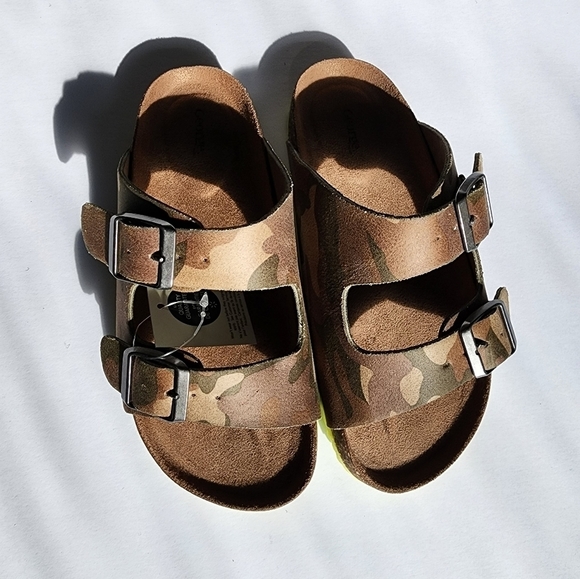 BOYS camouflage Slides US Size 1,2,9 - Picture 1 of 3